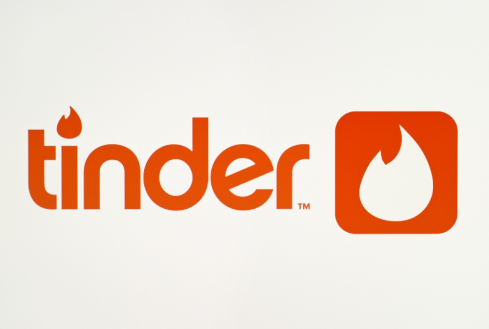 get lucky on tinder every time the 2024 insider playbook youll wish you knew sooner 1